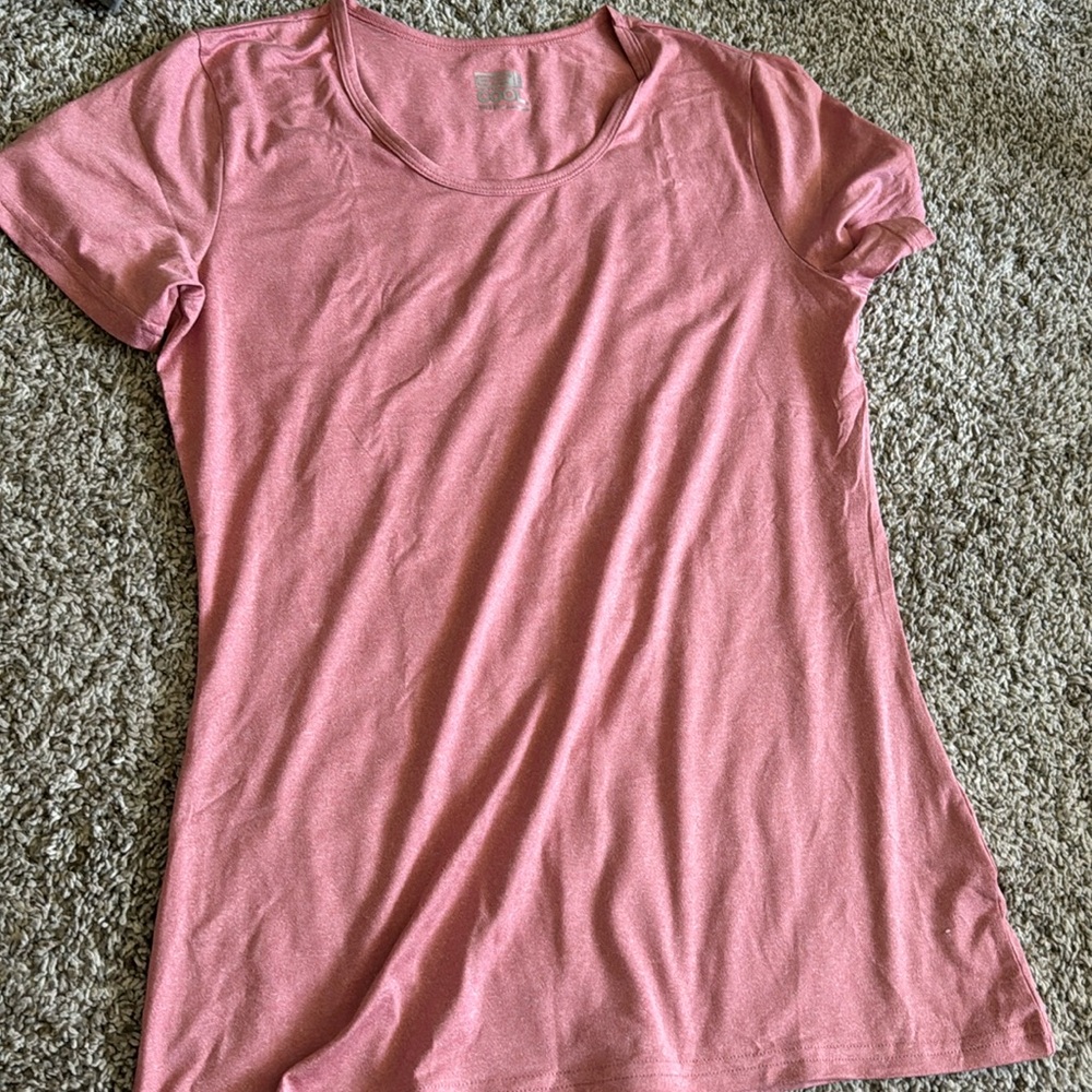 32 degree pink t shirt